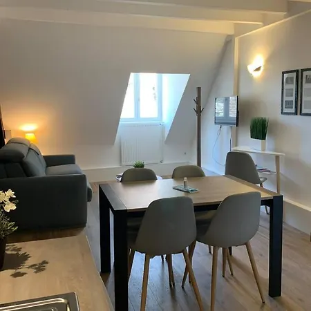 Ferienwohnung Le Cheval Bixio Beaune  Exterior foto
